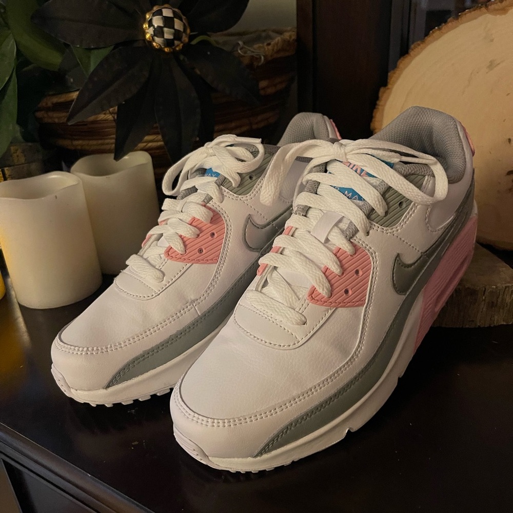 Women’s Nike Air Max 90 LTR GS